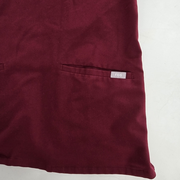 figs Uman Relaxed Jogger Scrub Pants and catarina one pocket top burgandy medium - Picture 5 of 13